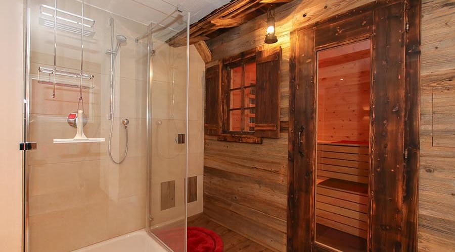 Dusche und Sauna